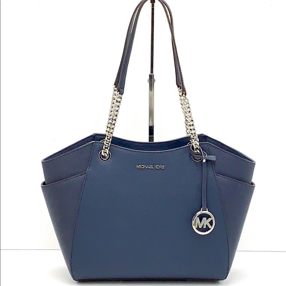 MICHAEL KORS LARGE CHAIN SHOULDER TOTE NAVY & LG DOUBLE ZIP WRISTLET DK … - Picture 6 of 16
